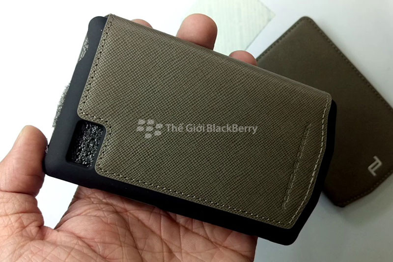 Đặc điểm chung của bao da blackberry p9983