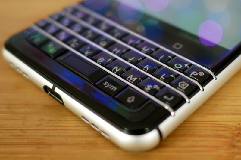 Bàn phím vật lý của blackberry keyone sprint