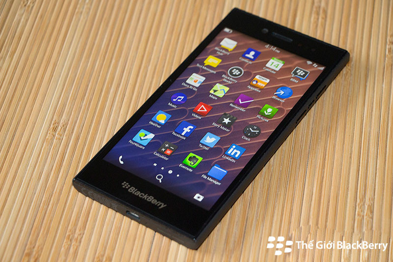 Hình ảnh điện thoại blackberry leap