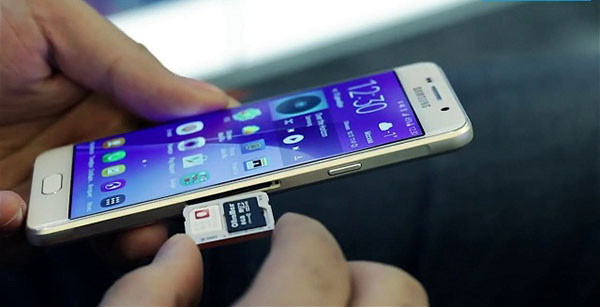 Sim không lên sóng cũng có thể là do điện thoại