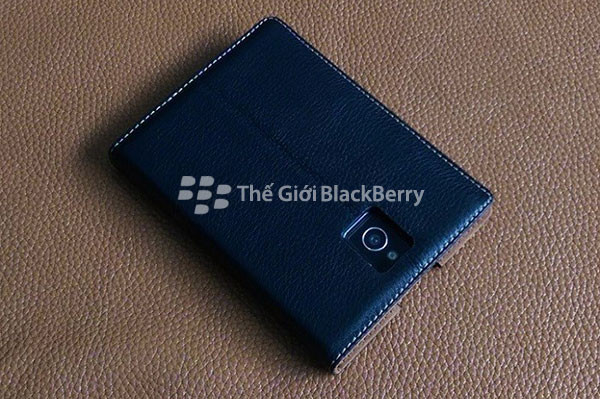 Chiếc ốp lưng blackberry passport với mặt sau cực đẹp