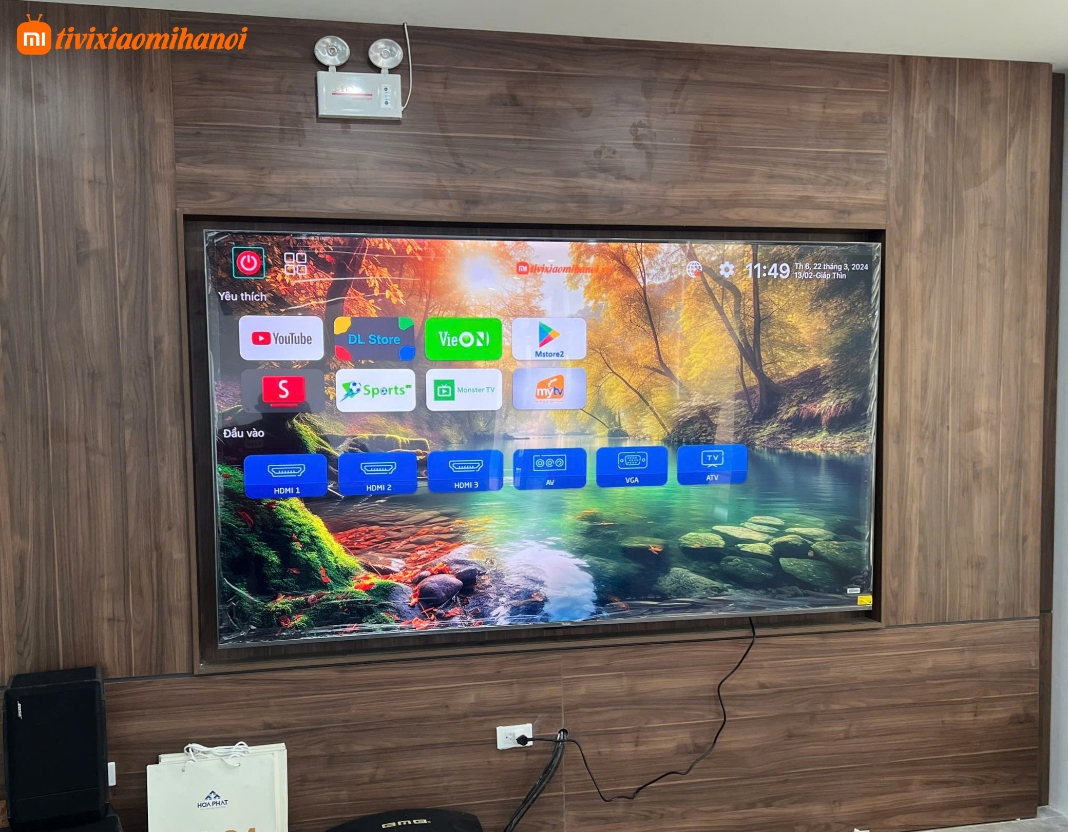 Tivi Xiaomi Redmi Max 100 inch