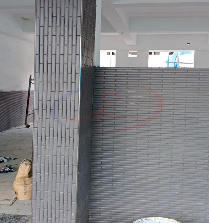 thi công nẹp inox bo góc tròn tại công trình