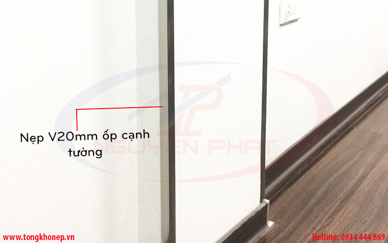 Nẹp nhôm chữ V 20mm ốp góc vuông