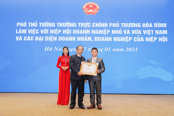 Việt An- nhận bằng khen