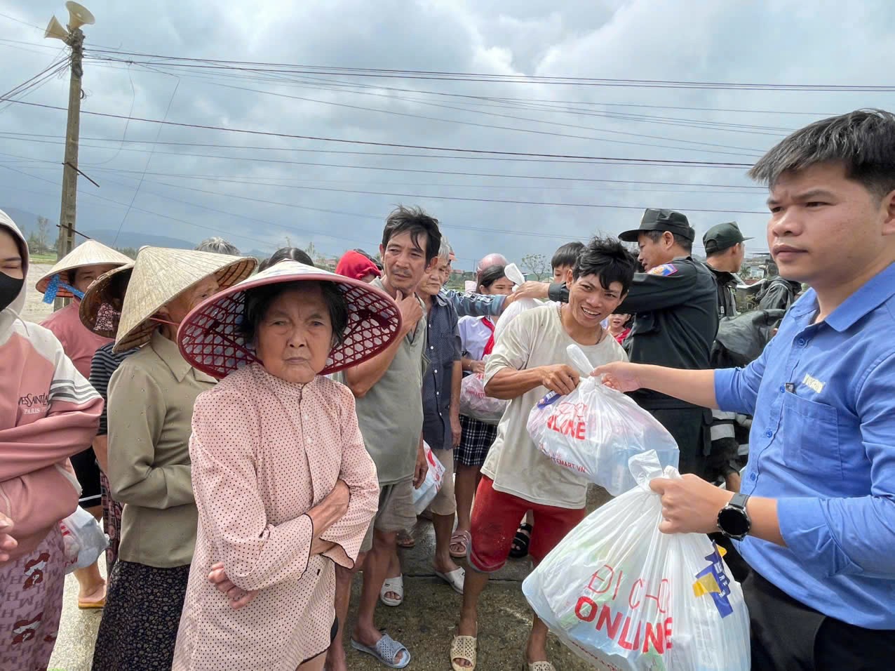 mot-so-hinh-anh-trong-hoat-dong-tu-thien-cua-vietchem-7