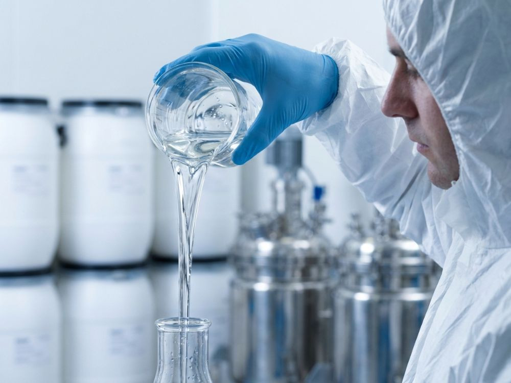 Đánh giá ưu nhược điểm và tính an toàn của Paraffin lỏng