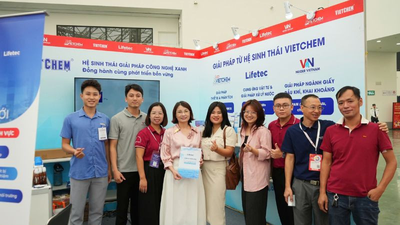 vietchem-trien-lam-doanh-nhan-bach-khoa-2026-4
