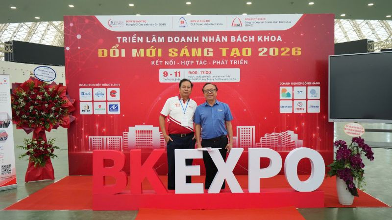 vietchem-trien-lam-doanh-nhan-bach-khoa-2026-5