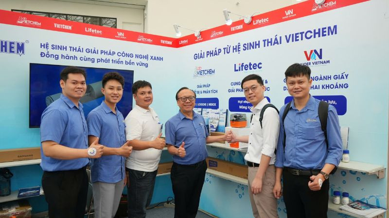 vietchem-trien-lam-doanh-nhan-bach-khoa-2026