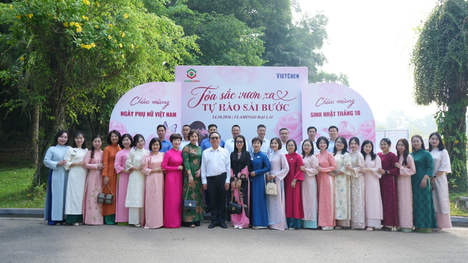 vietchem-vitrichem-gan-ket-hon-20-nam-ngay-20-10-8