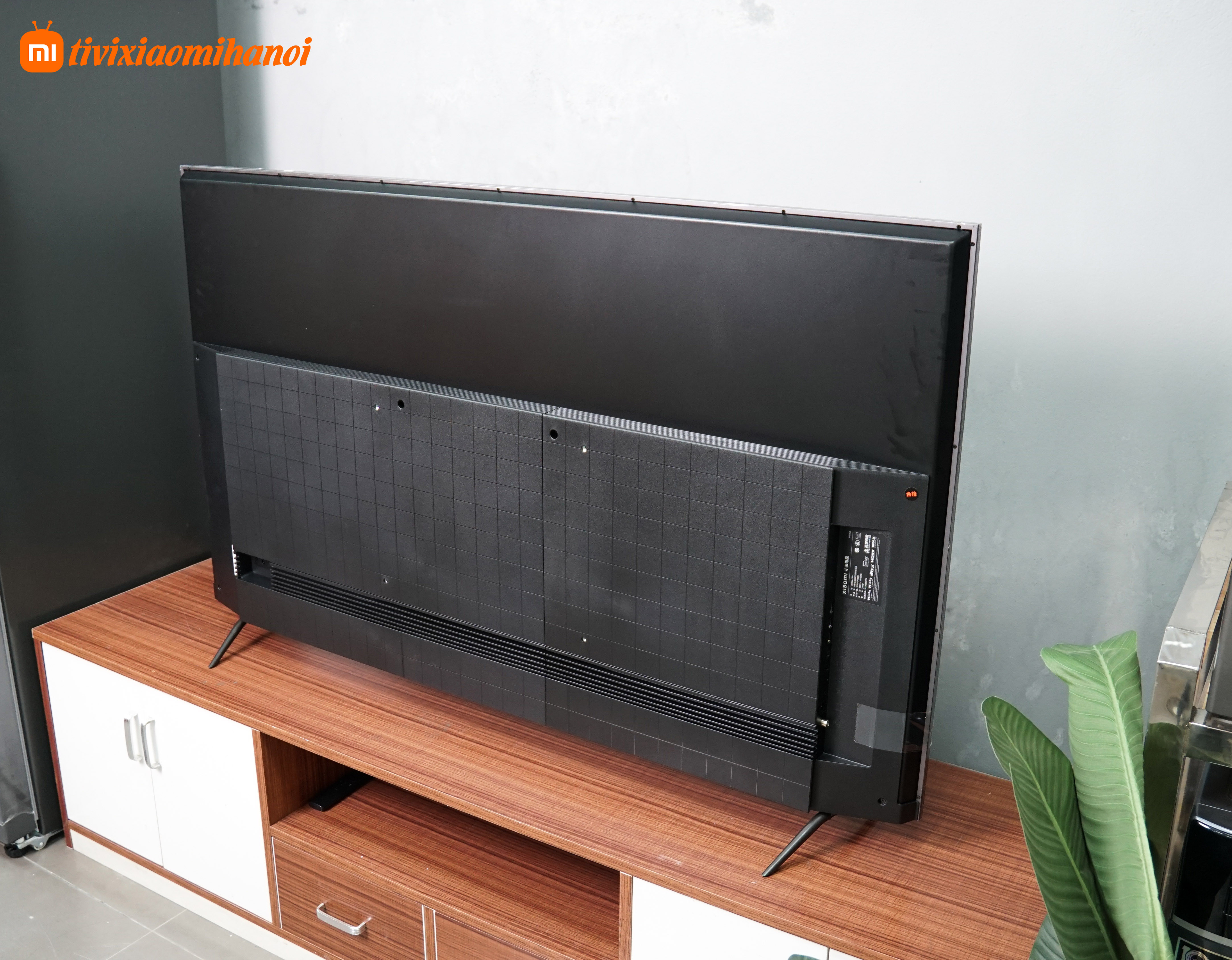 Tivi Xiaomi S Pro 65 Mini LED