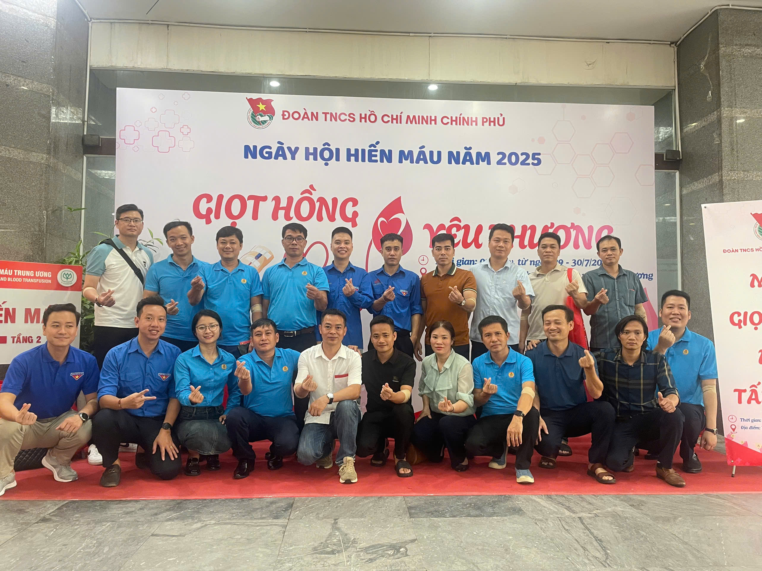 TUỔI TRẺ VNSTEEL THĂNG LONG THAM GIA  NGÀY HỘI HIẾN MÁU 2025  - “GIỌT HỒNG YÊU THƯƠNG”
