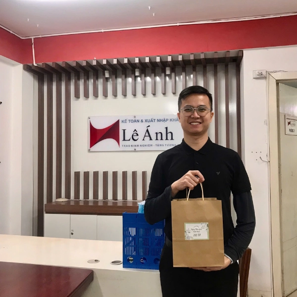 giảng viên Nguyễn Công