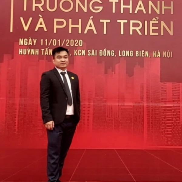 giảng viên Nguyễn trường Giang gần 20 năm kinh nghiệm thực tế về xuất nhập khẩu