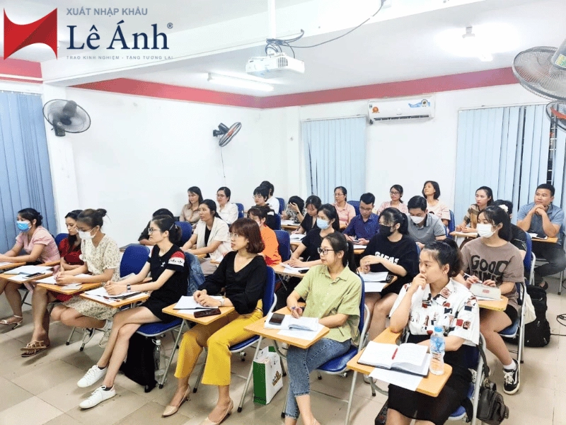 Cơ sở vật chất ở Địa chỉ đào tạo 26 đường Láng, đống đa, hà nội của xuất nhập khẩu Lê Ánh