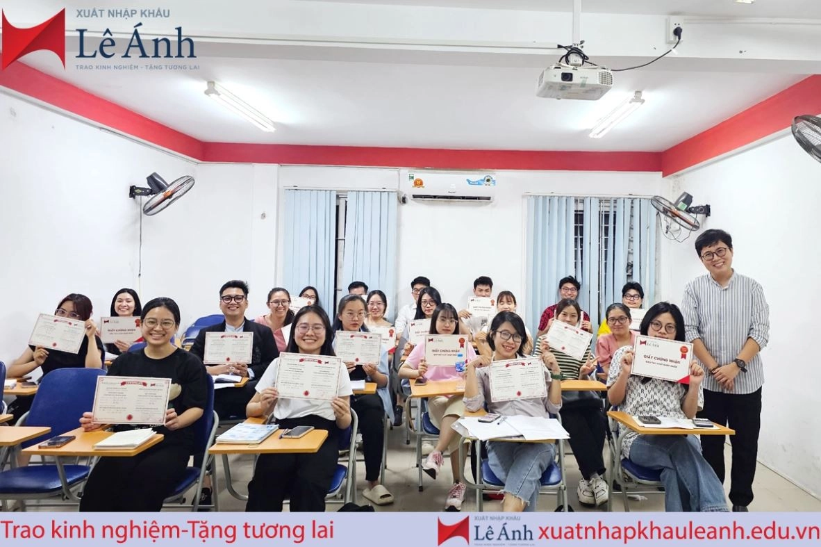 Giảng viên Huỳnh Thị Thanh Hằng - XNK Lê Ánh