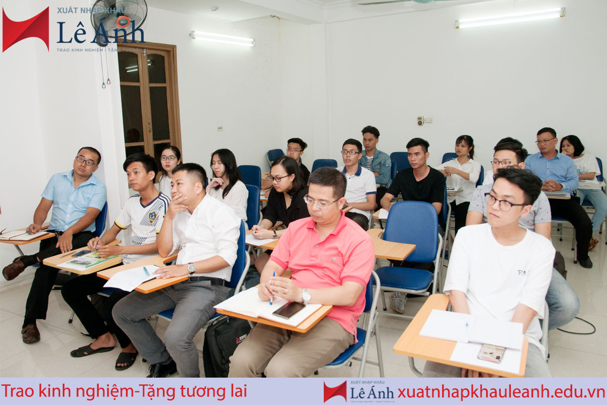 học nghiệp vụ xuất nhập khẩu tại hà nội