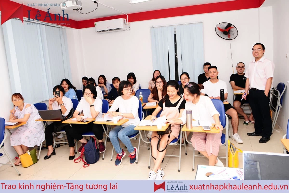 Khoá học xuất nhập khẩu chuyên sâu