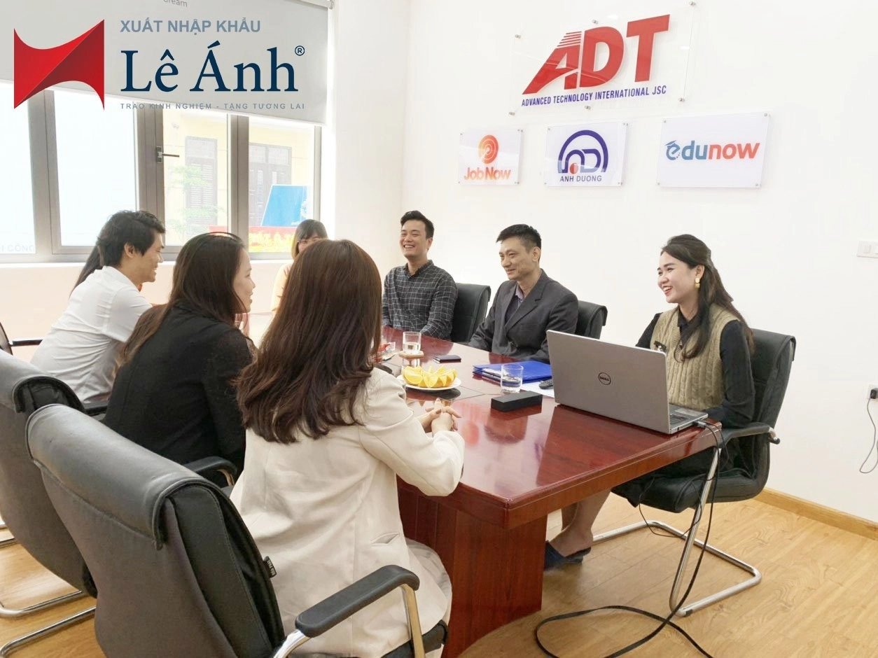 le-anh-ky-ket-hop-dong-cung-ung-nhan-su-voi-cong-ty-co-phan-quoc-te-adt