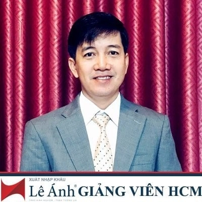 giao-vien-xuat-nhap-khau-le-anh