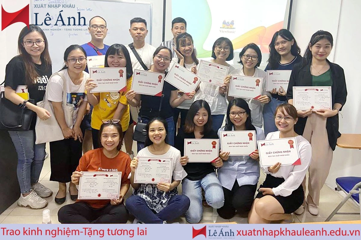 ho-c-xua-t-nha-p-kha-u-o-da-u-to-t