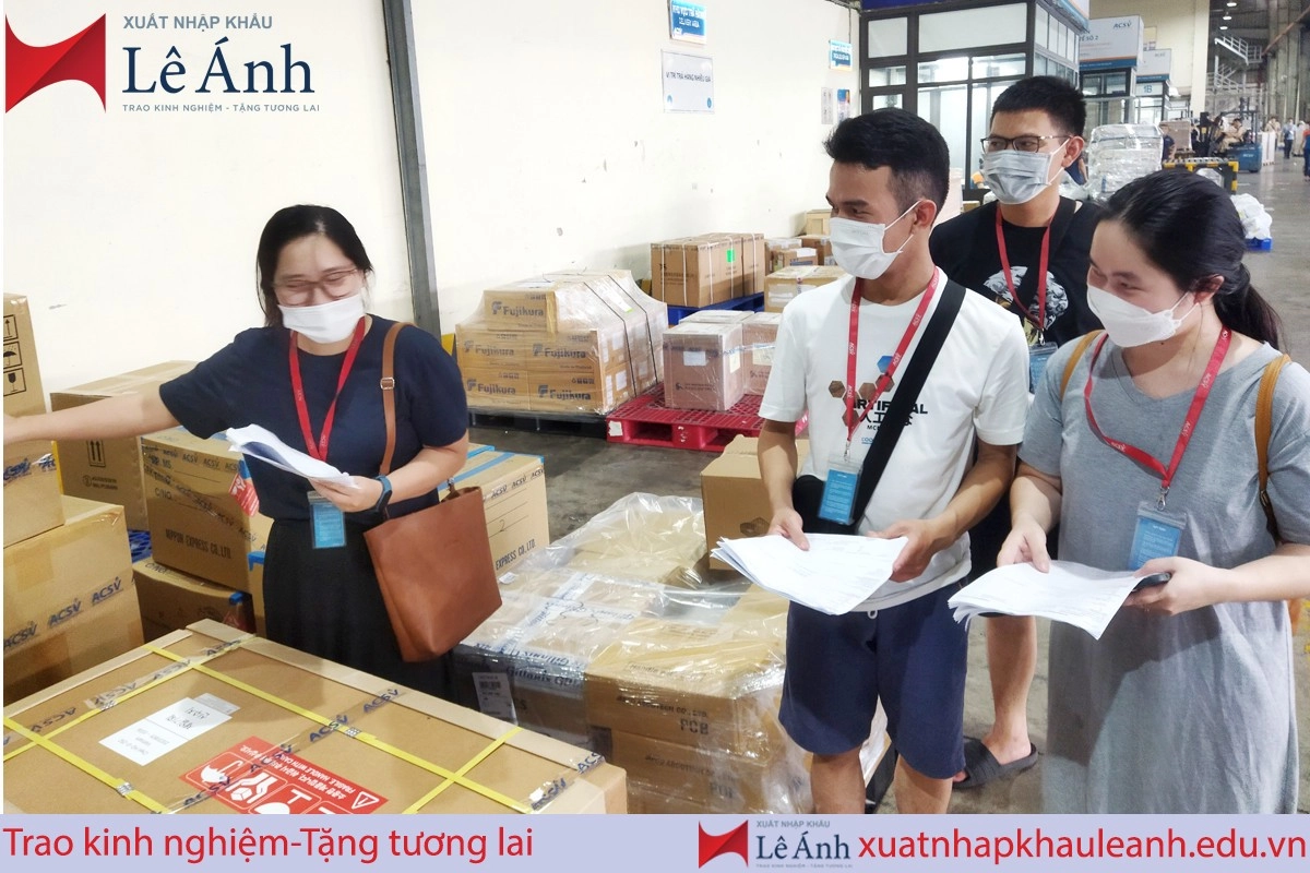 khóa học xuất nhập khẩu logistics tại phường hai bà trưng